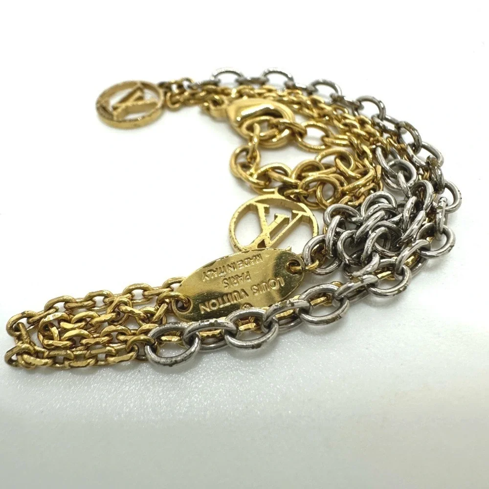LOUIS VUITTON Gold Necklace